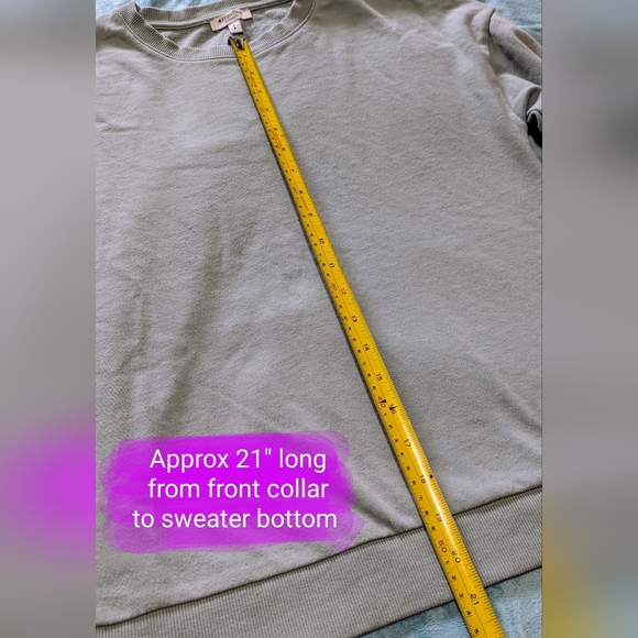 Reitmans grey crew neck, size small, GUC - Picture 6 of 11